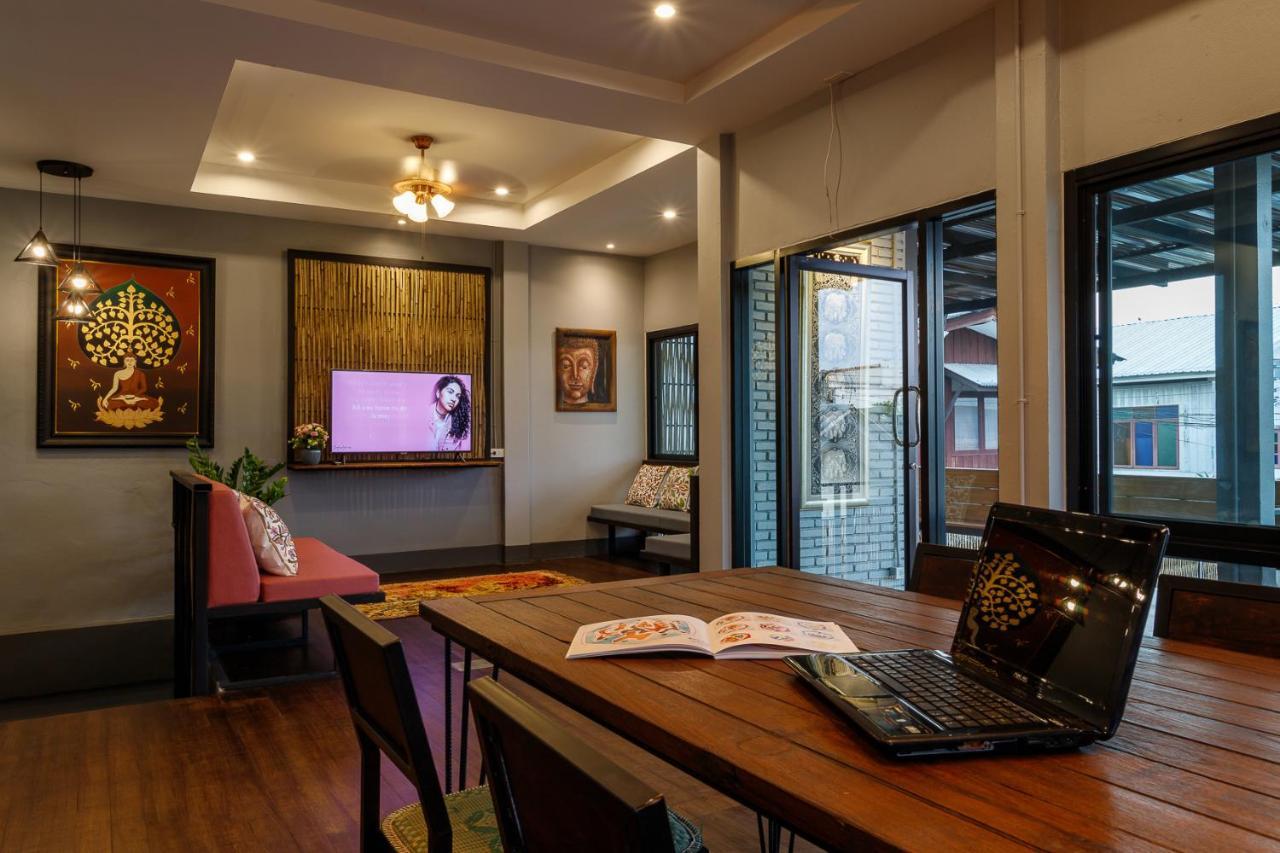 Hostel One Art And Gallery Chiang Mai Exterior foto