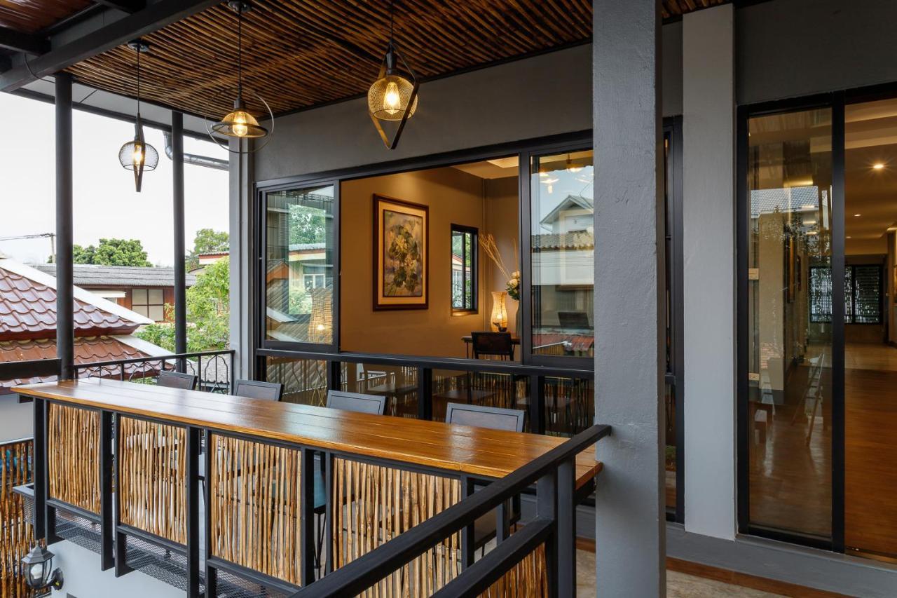 Hostel One Art And Gallery Chiang Mai Exterior foto