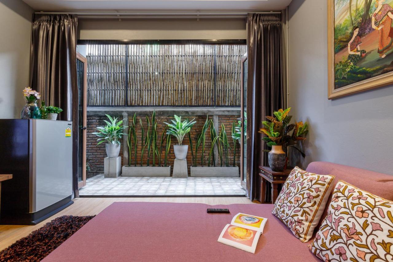 Hostel One Art And Gallery Chiang Mai Exterior foto