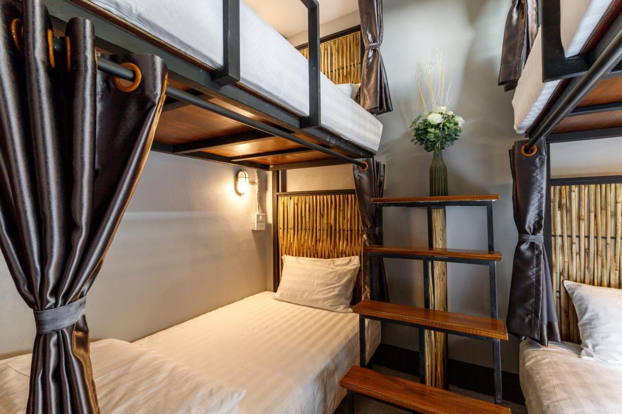 Hostel One Art And Gallery Chiang Mai Exterior foto